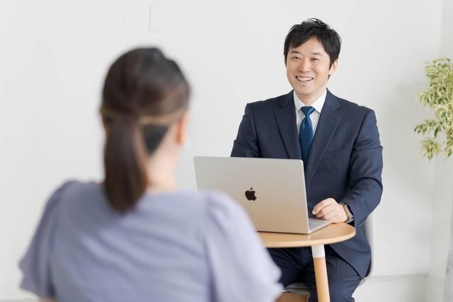 司法書士板垣隼による相談の写真