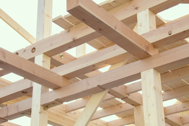 建築中の建物